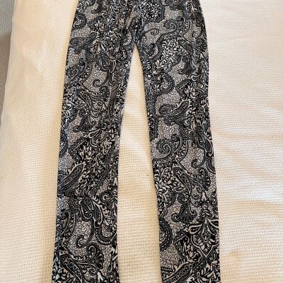 Gold Medal International Black & White Paisleys Lined Fashion Leggings Size